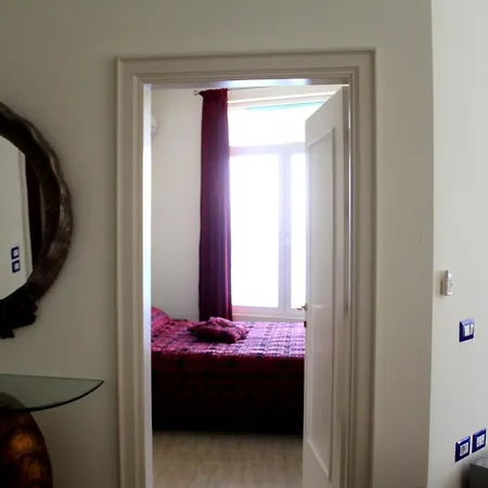Hotel Nimfa 3*