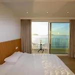 酒店 尼姆法酒店