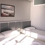 尼姆法酒店 3*