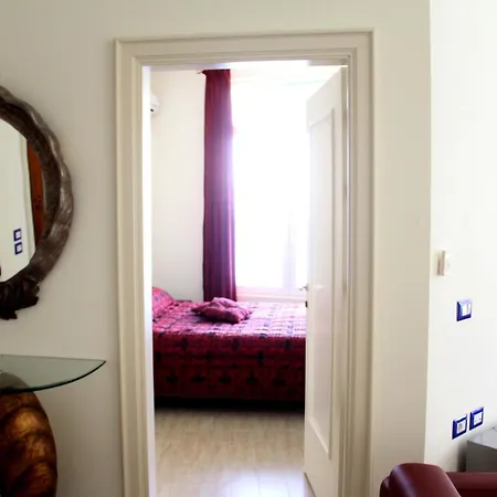Hotel Nimfa 3*