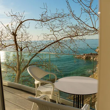Hotel Nimfa 3*
