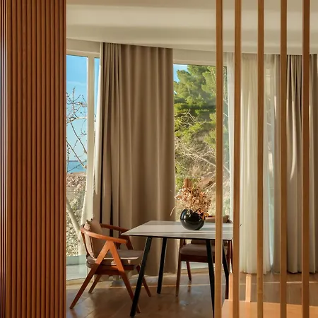 Nimfa Hotel Kanine