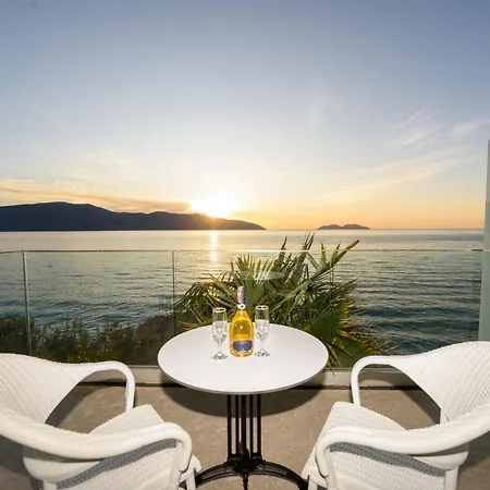 Nimfa Hotel