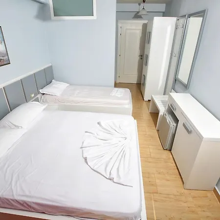 Hotel Nimfa 3*